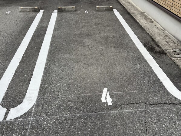 フェリア香呂Bの物件外観写真